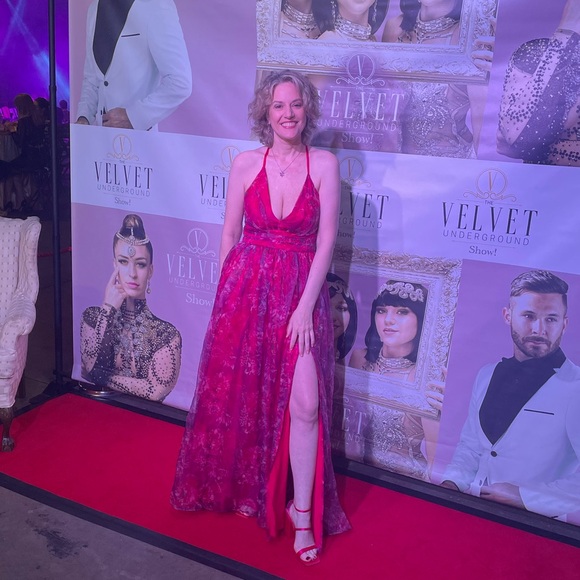 Meet your Posher, Jen - Picture 2 of 4